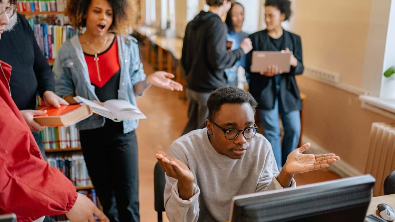 Solusi jika Buku Tidak Bisa Didaftarkan ISBN yang Bisa Diambil Penulis