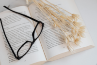 Mengenal Unsur-Unsur yang Harus Ada di Resensi Buku