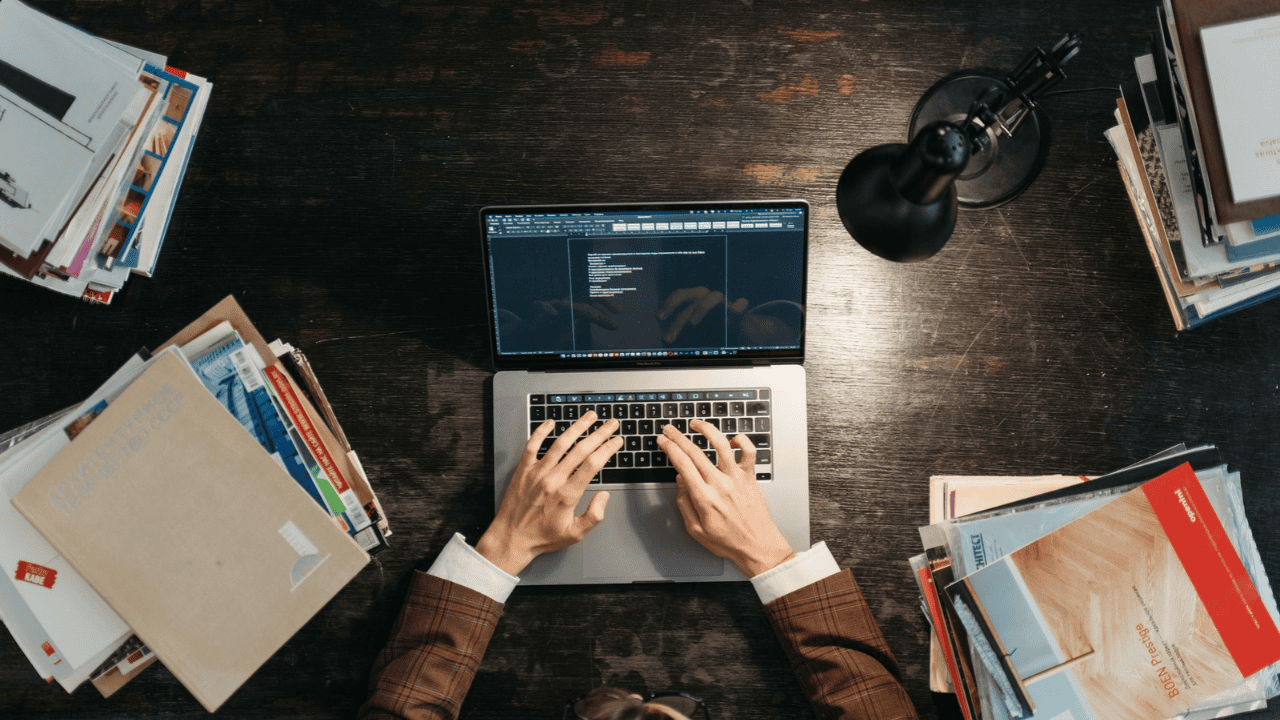 Modal Menjadi Editor yang Andal dan Profesional